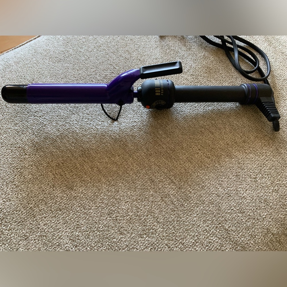 Hot Tools Curling Iron